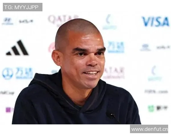 佩佩回忆穆帅执教皇马时期阿隆索积极交流战术见解